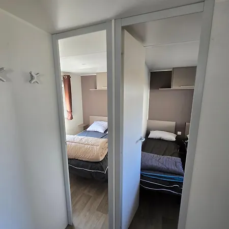 Campeggio Grands Mobil-homes 4 Clim-parking Privées-possibilité D'accueil Jusqu'à 20 Voyageurs-siblu Gastes